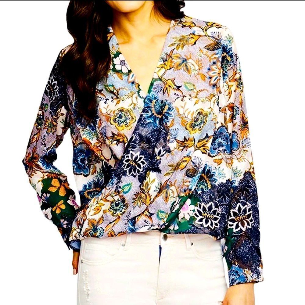 Rachel Roy V- Neck Long Sleeve Floral Textured Lightweight Blouse NEW - Picture 3 of 4